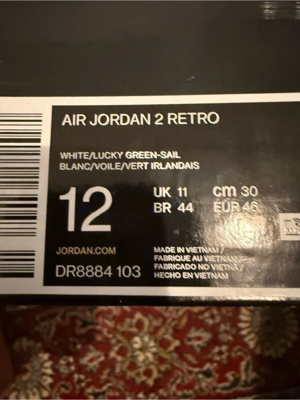 Jordan 2 Retro Lucky Green - White and Green High-Top Sneakers